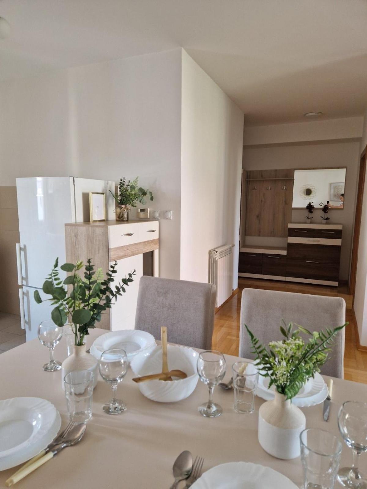 Kamche Lux Apartment Скопие Екстериор снимка
