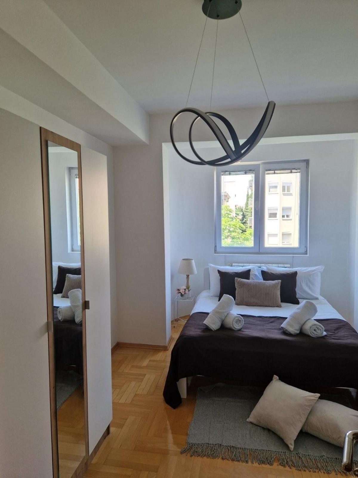 Kamche Lux Apartment Скопие Екстериор снимка