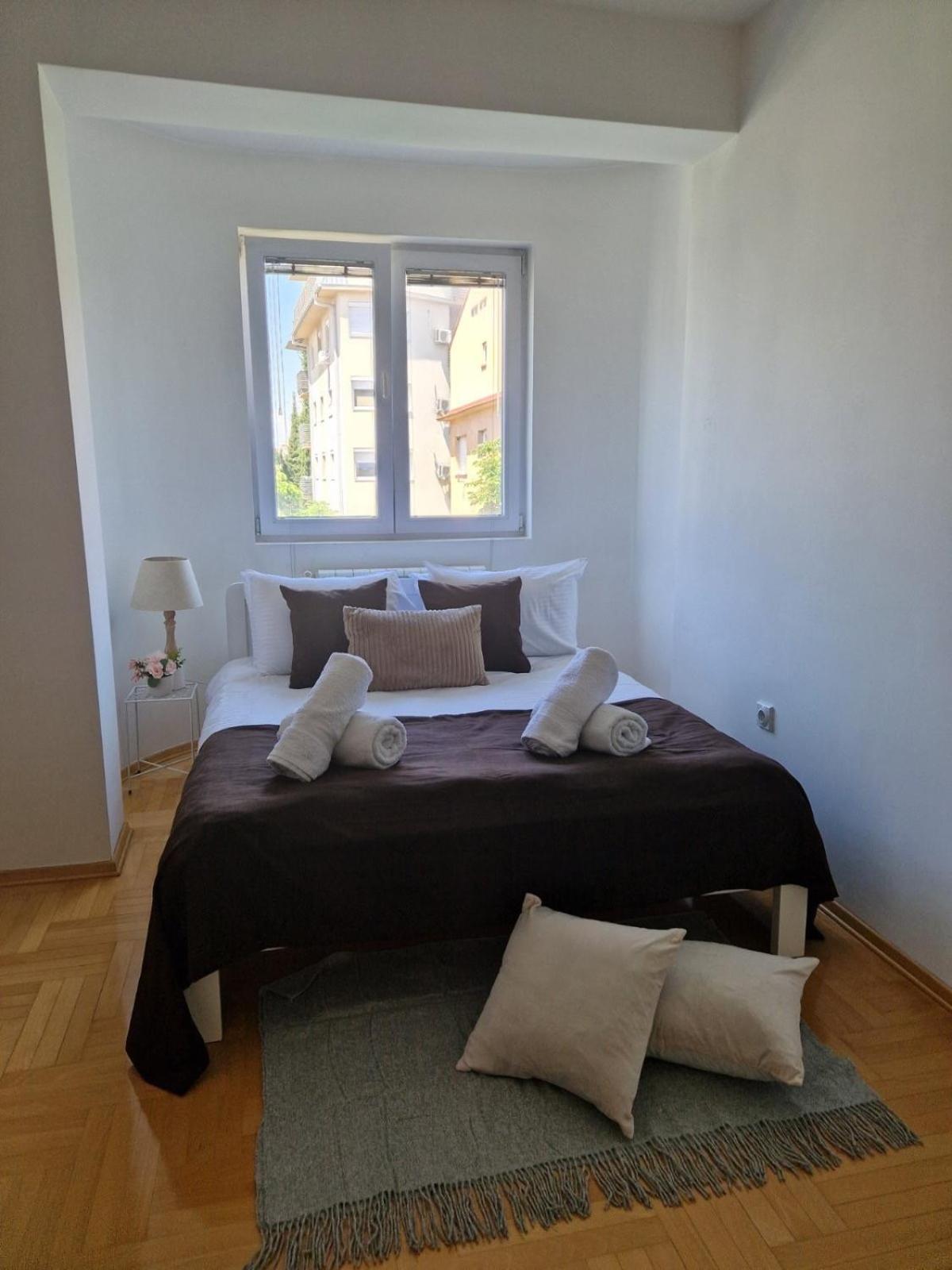 Kamche Lux Apartment Скопие Екстериор снимка