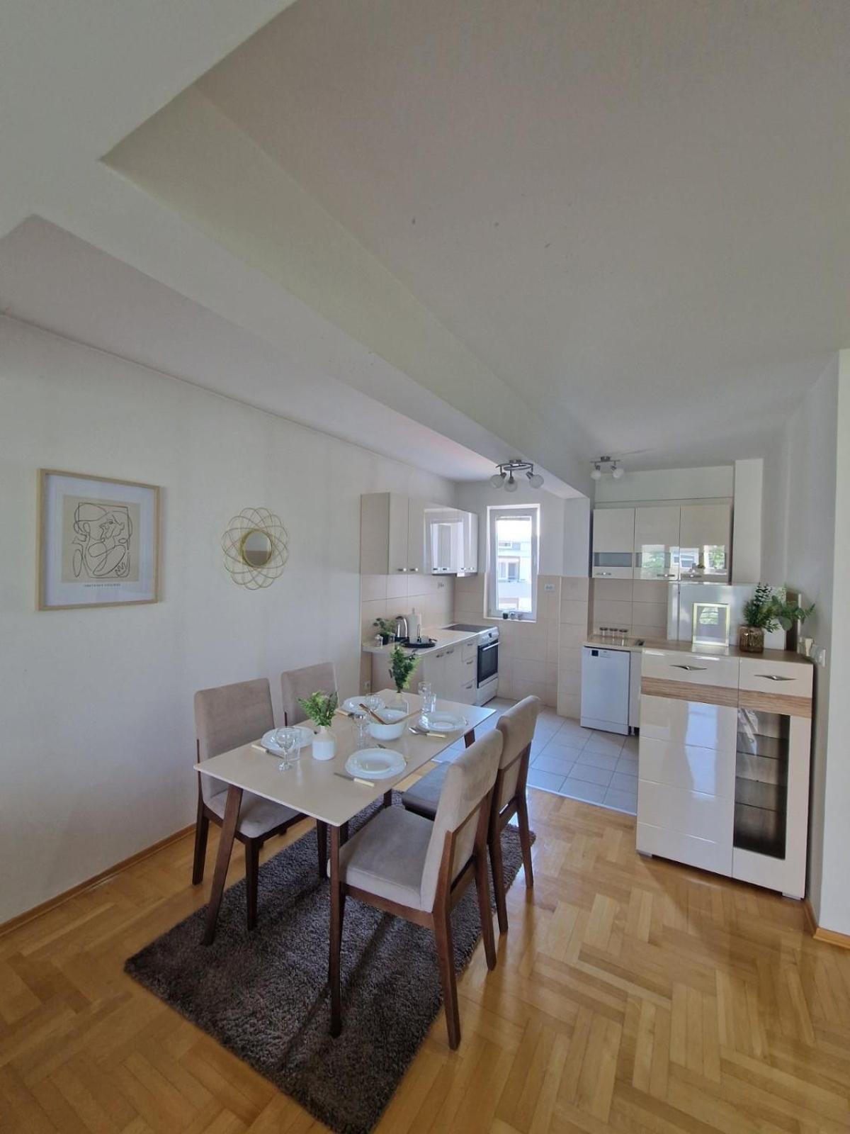 Kamche Lux Apartment Скопие Екстериор снимка