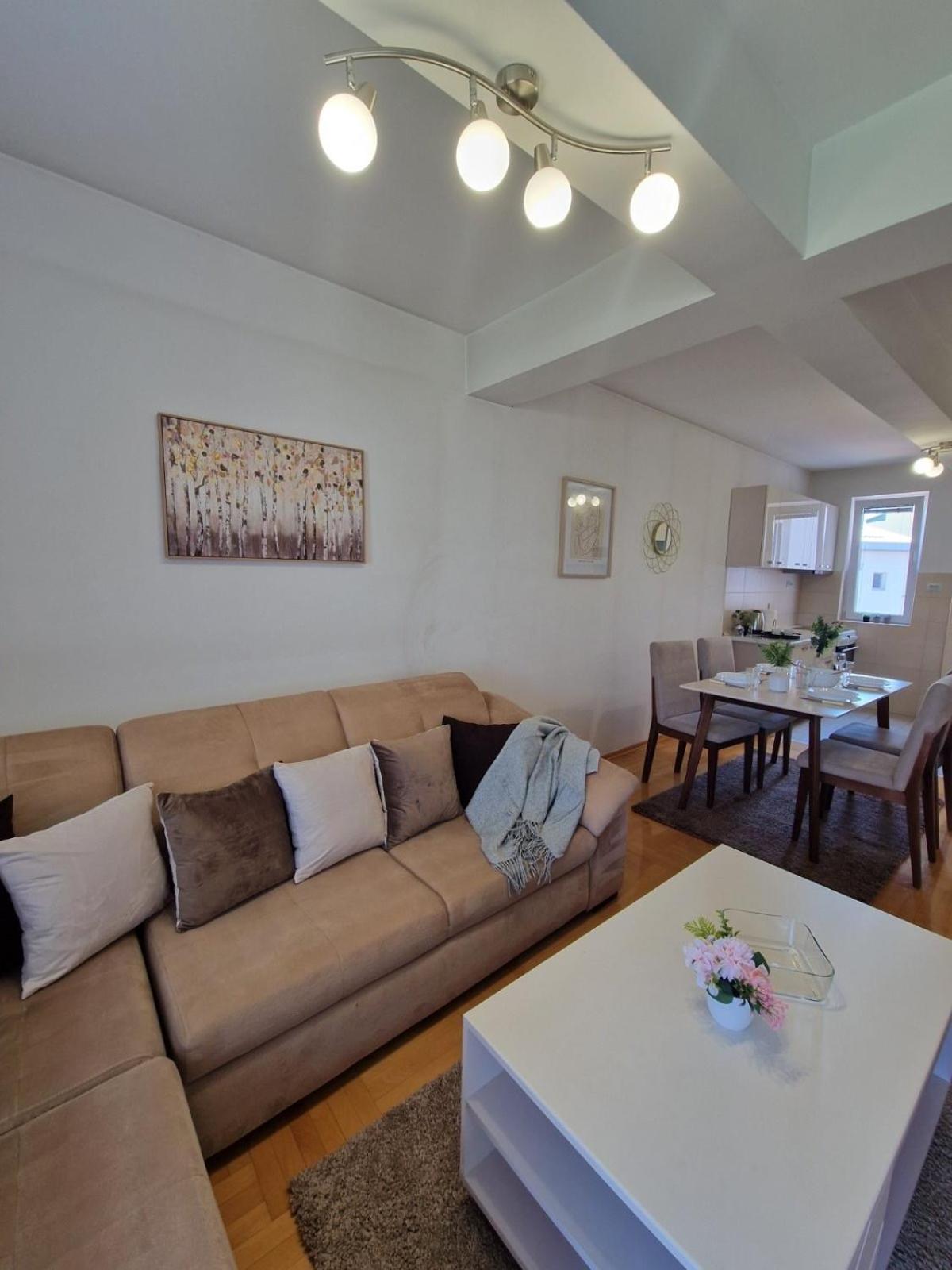 Kamche Lux Apartment Скопие Екстериор снимка
