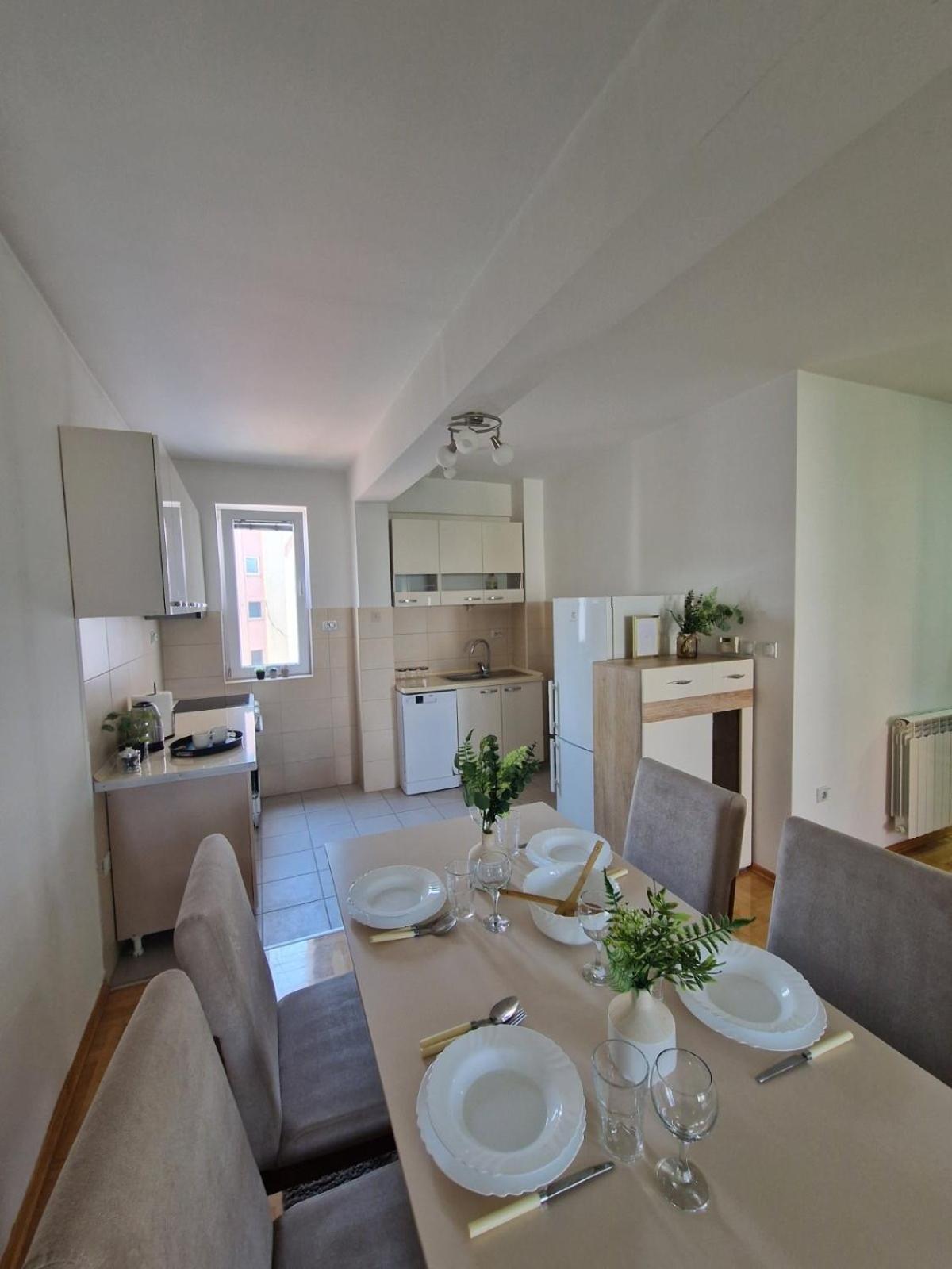 Kamche Lux Apartment Скопие Екстериор снимка